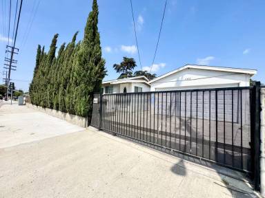 Main picture of 11302 Elliott Ave