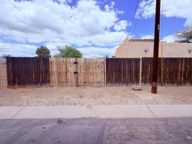 Main picture of PM241 - 3350 N. Chapel Avenue - Unit 3