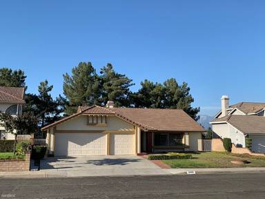 Main picture of 20335 E Crestline Dr