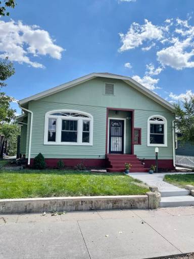 Main picture of 409 W 24th St