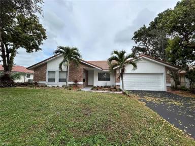 Main picture of 9071 NW 13th St