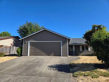 Main picture of 4631 Cherrybud Ct SE
