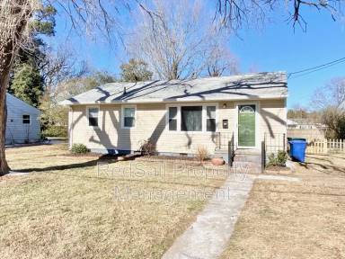 Main picture of 17 Hoopes Rd