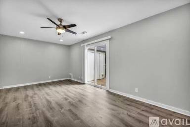 Main picture of 2808 Skyway Cir