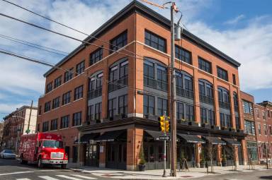 Main picture of 1833 Fairmount - 215