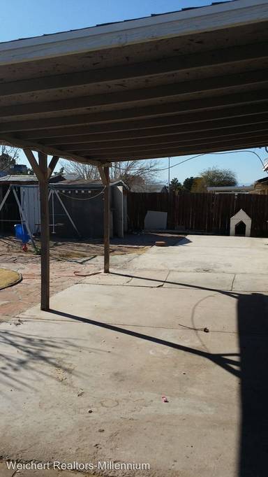 Main picture of 228 Fullerton Ave