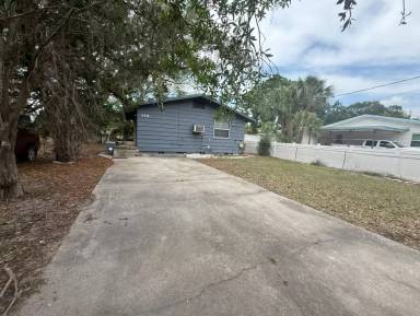 Main picture of 129 N Pompano Ave