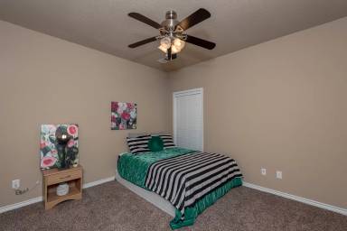 Main picture of 3624 Kenyon Dr