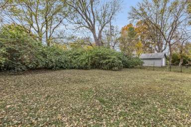 Main picture of 8802 Manchester Ave