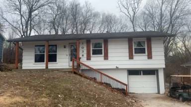 Main picture of 1036 NW South Shore Dr