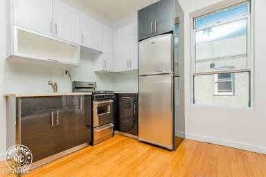 Main picture of 188 S 3rd St