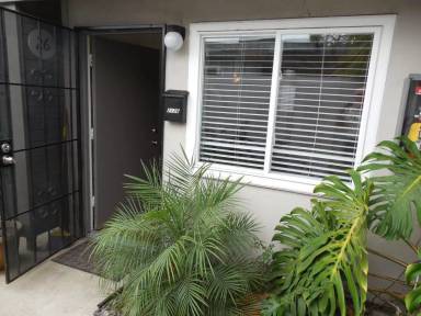 Main picture of 2124-2126 1/2 Reed Ave