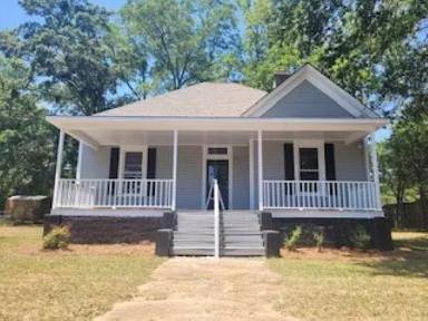 Main picture of 4138 Herring St NW