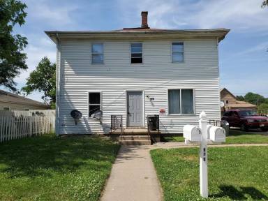 Main picture of 916 Avenue C