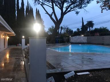 Main picture of 23500 Burbank Blvd