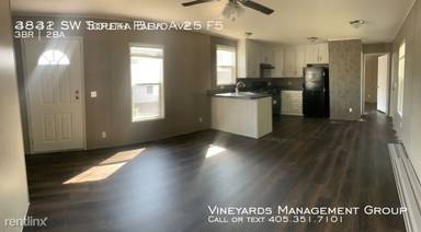 Main picture of 4842 SW Topeka Blvd