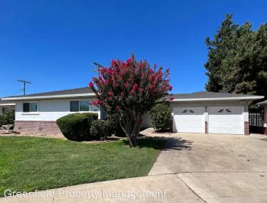 Main picture of 907 Tara Pl