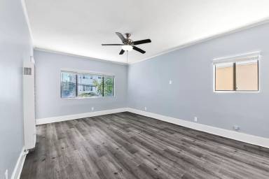 Main picture of 119 Orange Ave