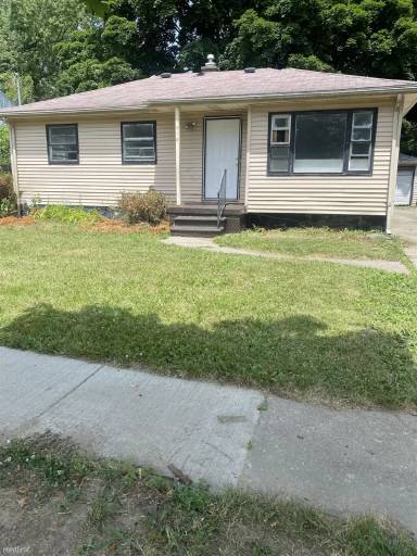 Main picture of 1318 W Mott Ave