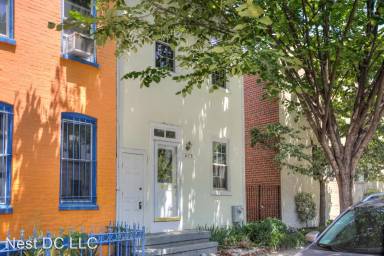 Main picture of 473 Ridge St NW