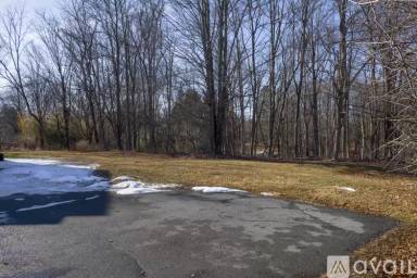Main picture of 409 Kings Hwy