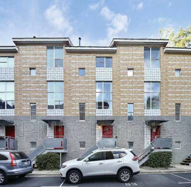 Main picture of 2040 Atherton Heights Ln