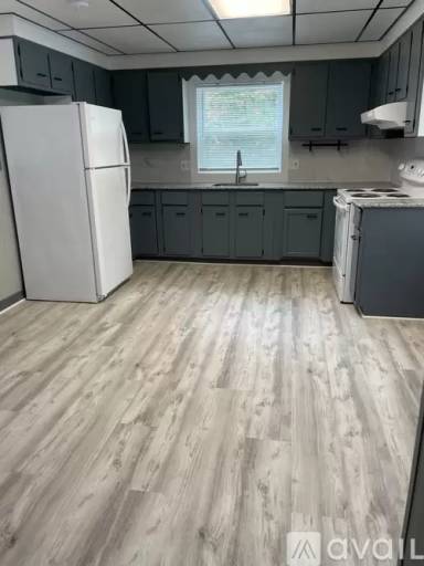Main picture of 2177 Main St