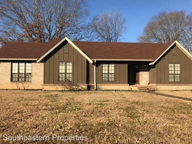 Main picture of 215 Birch Run