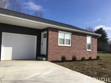 Main picture of 3 Amos Dr