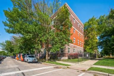 Main picture of 6156 S Kenwood Ave
