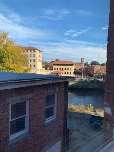 Main picture of 38 W Broad St