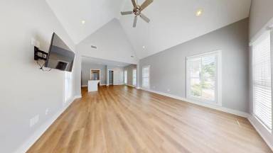 Main picture of 1263 Burrow Cir