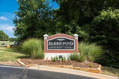 Main picture of Harris Pond Apartments