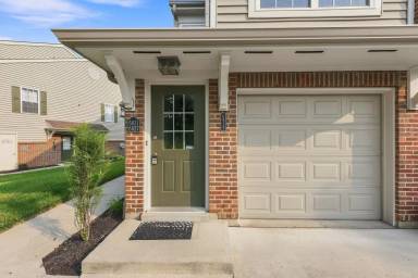 Main picture of 6823 Cloudscape Way