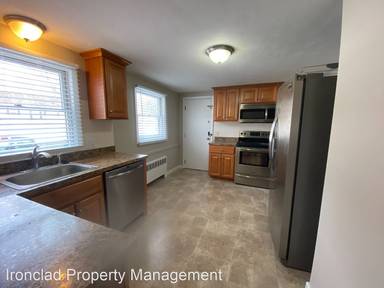 Main picture of 269 W Washington St