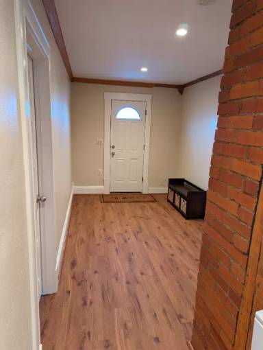Main picture of 835 N Union Blvd