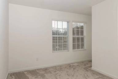 Main picture of 366 Sherman St