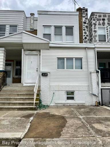 Main picture of 5834 Beaumont Ave