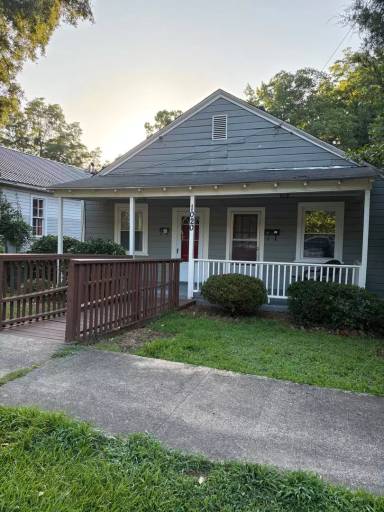 Main picture of 1020 Sedgefield St