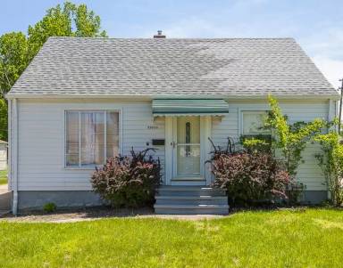 Main picture of 29800 Robert St