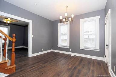 Main picture of 416 NW End Blvd