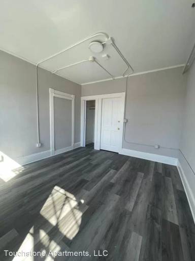 Main picture of 2 Franklin St