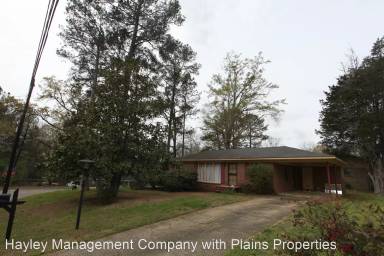 Main picture of 601 Edgewood Dr