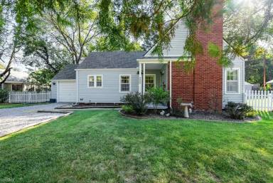 Main picture of 2008 George Washington Blvd