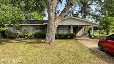 Main picture of 108 Dillingham Dr