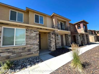Main picture of 1020 N Wind Dr