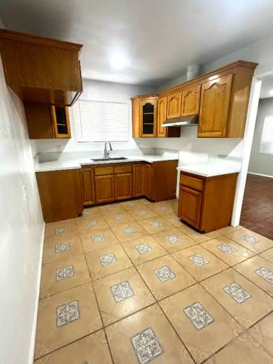 Main picture of 9543 Olive St