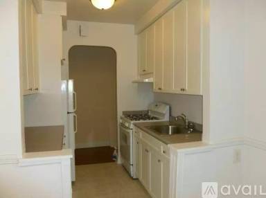 Main picture of 7410 Ridge Blvd