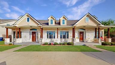 Main picture of 709 Dominik Dr
