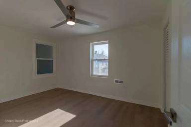 Main picture of 7341 S Maryland Ave